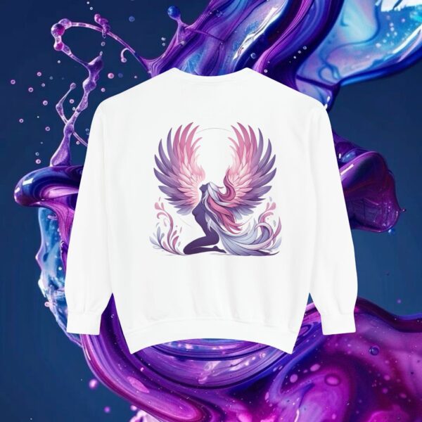 Garment-Dyed Sweatshirt - Diseño esclusivo a lanzamiento de marca - Imagen 2